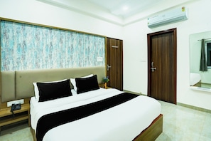 Economy Double Room | Desk, laptop workspace, free WiFi