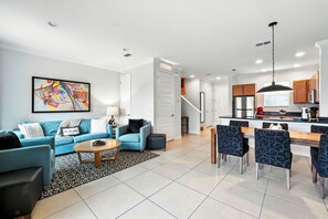 Télévision, table de tennis de table