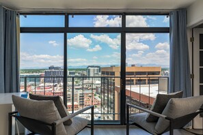 Interior - Ridiculous 16 Shower Heads-Private Steam Room Insane Mtn. Views! 21 floors up! (Denver)