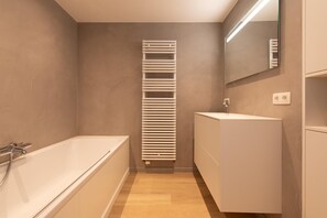 Apartment | Bathroom