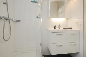 House | Bathroom