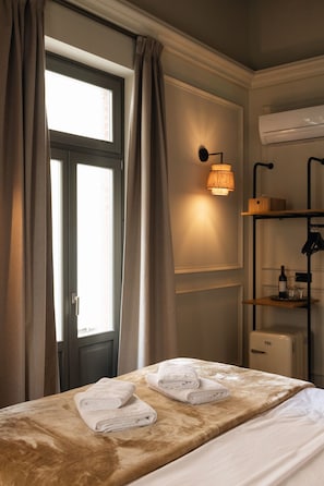 Chambre Double Deluxe, vue cour intérieure