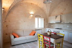 House | Living room - Tower House in Puglia With Pool and Coast Views (Cisternino)