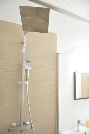 Handdukar och toalettpapper