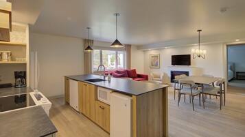 Apartment, 2 Bedrooms, Balcony, River View | 1 bedroom, blackout curtains, free WiFi