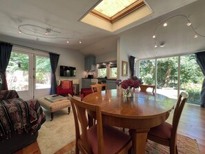 Comfort Apartment | Living area