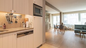 Apartment | Private kitchen - Apartment With Side sea View (Ostend)