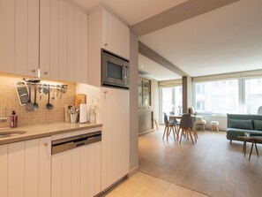 Private kitchen - Apartment With Side sea View (Ostend)
