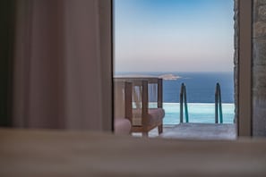 Superior Villa, 4 Bedrooms, Private Pool, Sea View | Blackout drapes, soundproofing, iron/ironing board, free WiFi - Anthis Villas Mykonos (Mykonos)