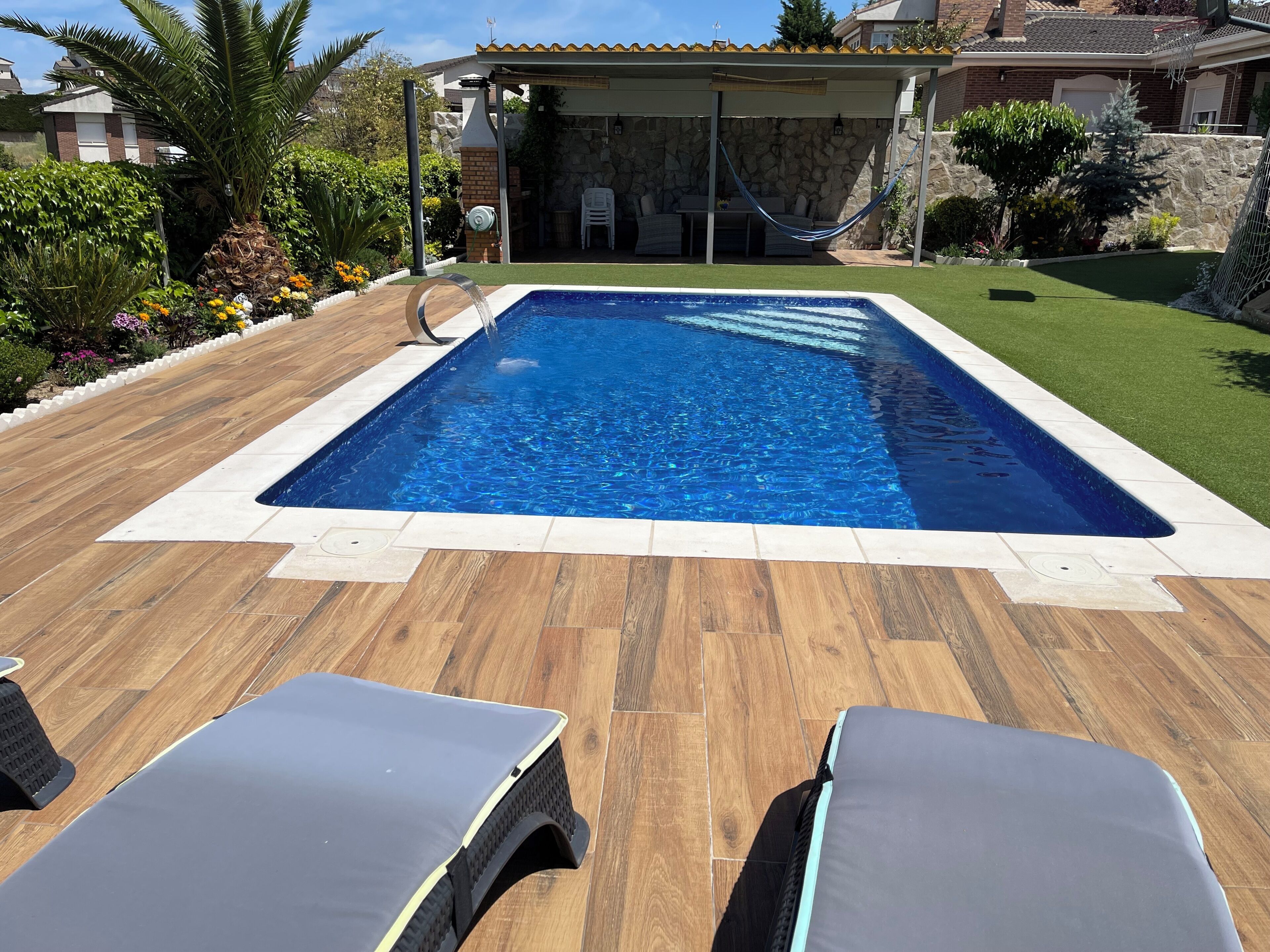 Piscina stagionale all'aperto