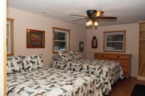 2 bedrooms, WiFi, bed sheets - Cozy 2-bedroom house with WiFi in Paradise near restaurants and attractions (Paradise)
