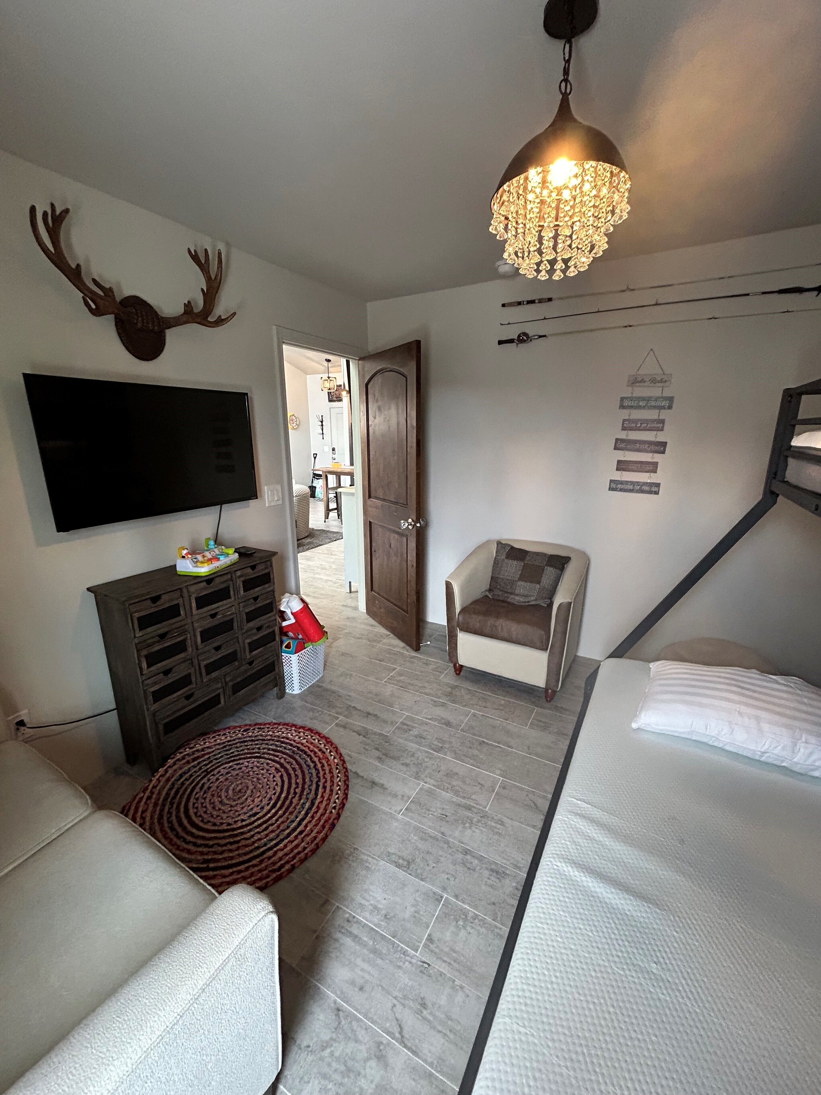 2 makuuhuonetta, ilmainen Wi-Fi, vuodevaatteet