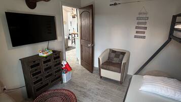 2 makuuhuonetta, ilmainen Wi-Fi, vuodevaatteet