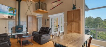 Ski Tucson Cabin at Mt Lemmon Hotel Overlooking Summerhaven, Arizona