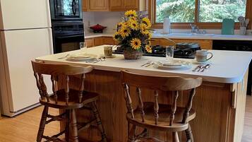 Mikrowelle, Ofen, Herdplatte, GeschirrspĂŒler