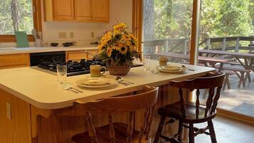 Mikrowelle, Ofen, Herdplatte, GeschirrspĂŒler