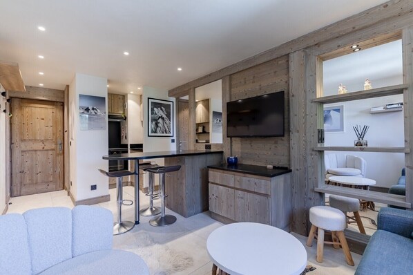 Interior - Grand Sud - Cosy two bedroom ski in and out (Les Allues)