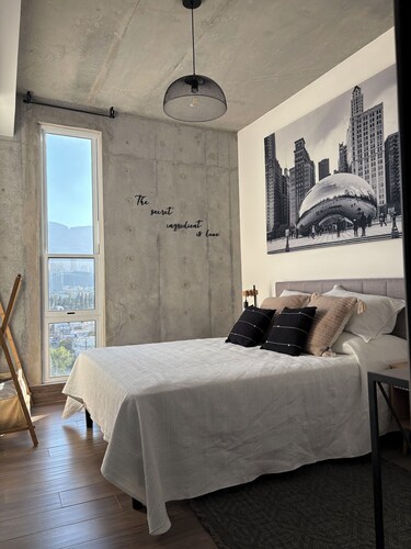 HERMOSO DEPARTAMENTO NUEVO CENTRO DE MONTERREY CON ALBERCA A 5 MIN DE SAN PEDRO