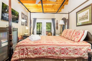 4 chambres, fer et planche à repasser, Wi-Fi, draps fournis