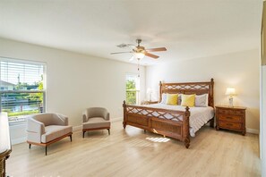 4 Schlafzimmer, Bügeleisen/Bügelbrett, WLAN, Bettwäsche