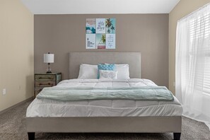 3 bedrooms, desk, iron/ironing board, travel cot