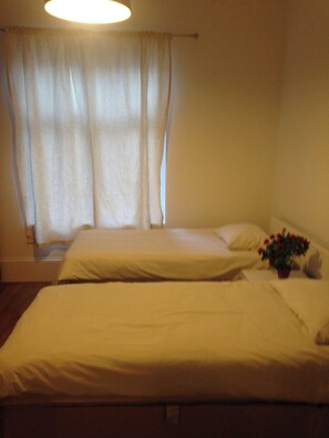 Apartment | 2 bedrooms, free WiFi, bed sheets