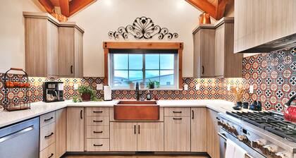 Spacious 5 queen beds in an elegant bunkhouse lodge in beautiful Kamas Utah