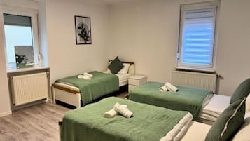 2 bedrooms, iron/ironing board, travel crib, free WiFi