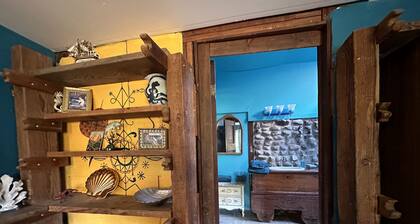 Mermaid Suite + Private Trails, Cave and Creek!