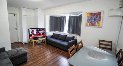 3BR Home Near Hounslow West Tube Station