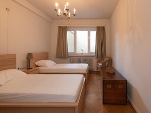 公寓 | 2 多间卧室、熨斗/熨衣板