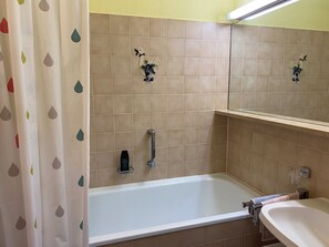 Apartment, Multiple Bedrooms, Smoking, Balcony | Bathroom - Complete Apartment With own Balcony (Vohenstrauss)