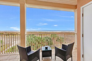 Property grounds - Top Floor~Corner 4 Bedroom Condo~Heated Pool (Dauphin Island)