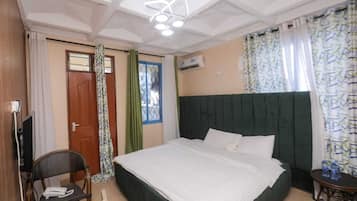 Deluxe Studio Suite, Balcony, City View