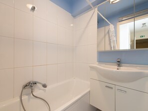 Apartment | Bathroom - Apartment With Terrace and sea View in Mariakerke (Ostend)