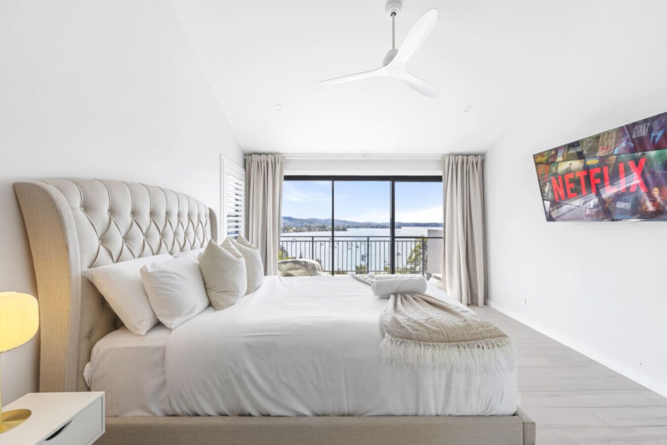 4 bedrooms, desk, iron/ironing board, WiFi