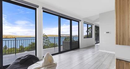 365 Days of Kalm I Pano Water Views I Heated Pool