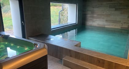 La Menuiserie" residence Large 4-bedroom apartment with indoor pool, spa & sauna.