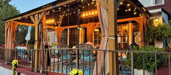 Large Relaxing Family Retreat In The Hudson Valley with Theatre and Gazebo