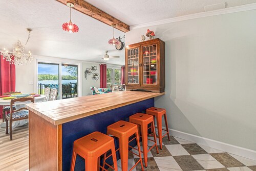 Wonderland: Waterfront + Game Room + Dog Friendly