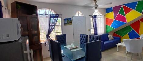 Villa, 2 Bedrooms, Accessible, Smoking | Tempat makan