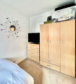 2 quartos, ferros/tábuas de passar roupa, berço de viagem, Wi-Fi