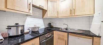 The Friary House - Central Guildford Personal 1 Bedroom Private Apartment