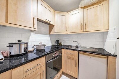 The Friary House - Central Guildford Personal 1 Bedroom Private Apartment