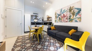 Interior - Kefalè · Charming Suite in the Heart of Cefalù (Cefalù)