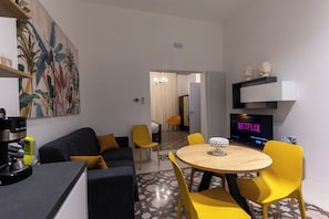 Interior - Kefalè · Charming Suite in the Heart of Cefalù (Cefalù)