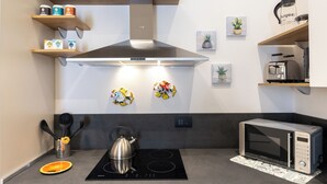 Private kitchen - Kefalè · Charming Suite in the Heart of Cefalù (Cefalù)