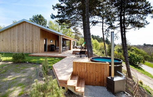 Cozy home in Knebel with sauna