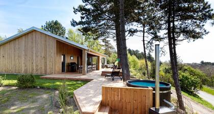 Cozy home in Knebel with sauna