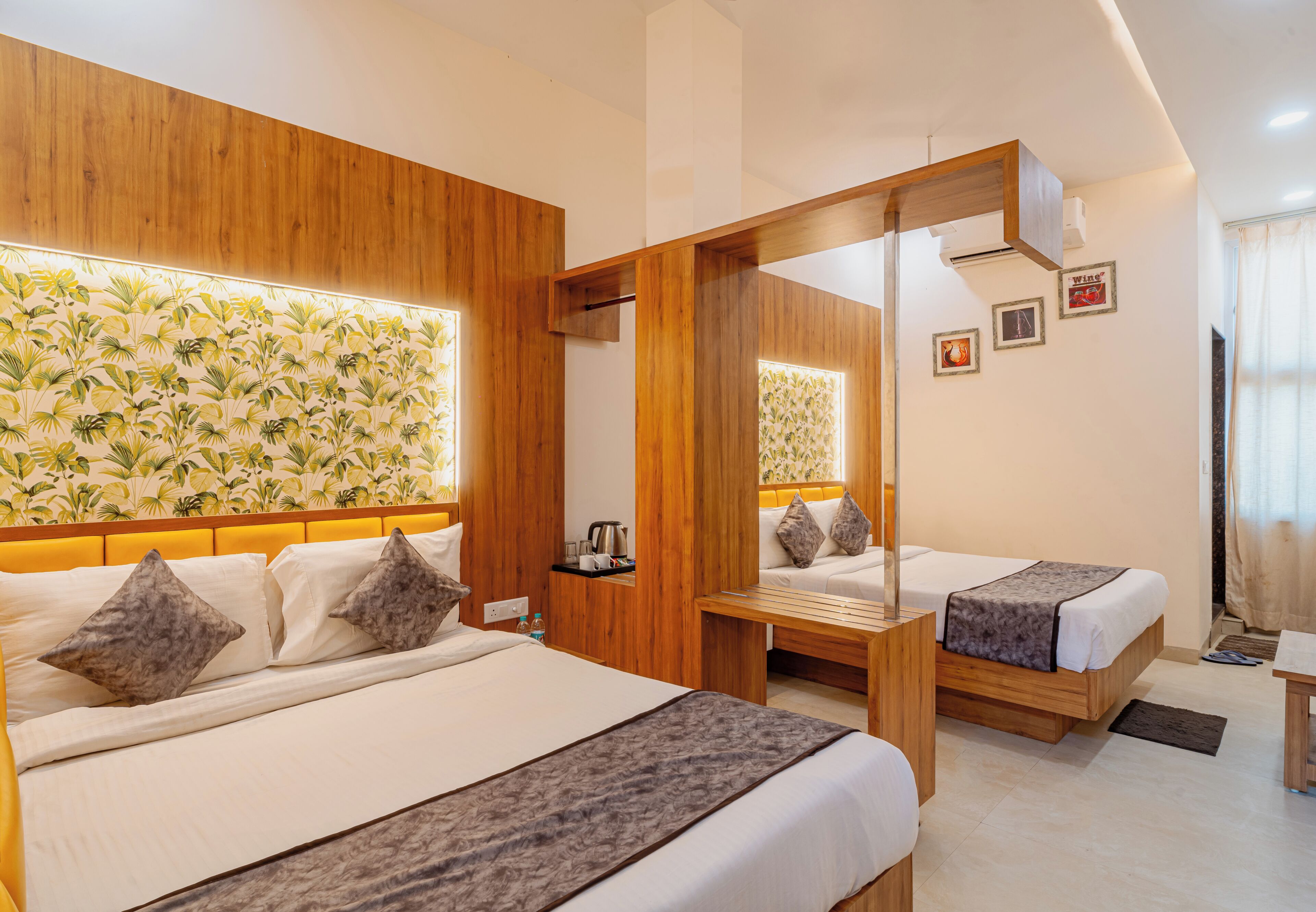 Quadruple Room, City View | Desk, laptop workspace, soundproofing, free WiFi